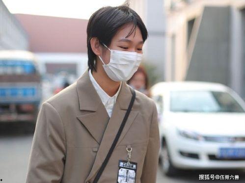 选秀男吃瓜,揭秘幕后真相与精彩瞬间