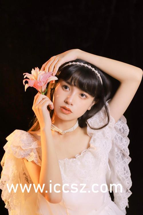 吃瓜爆料化妆,明星化妆术大揭秘