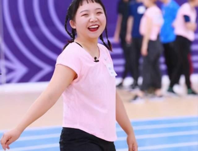 辣目洋子明星运动会,欢乐竞技，星光熠熠！